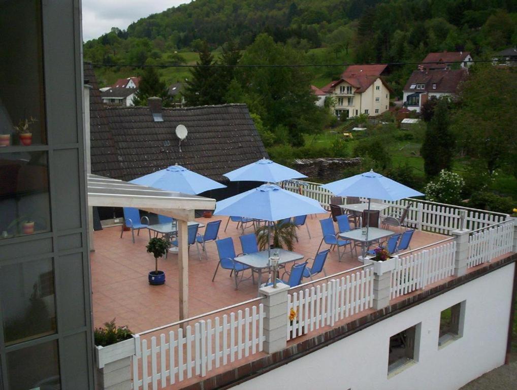 מלון Dernbach  Zum Belzenikel מראה חיצוני תמונה